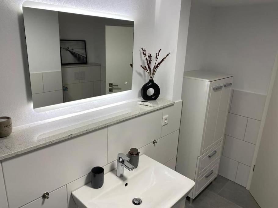 Ferienwohnung Hereinspaziert Wilhelmshaven Exteriör bild